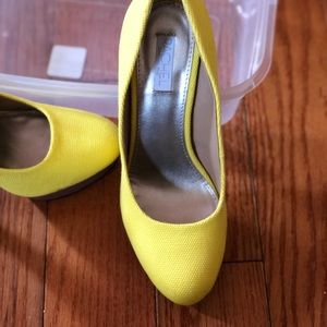 Rachel Roy yellow pumps